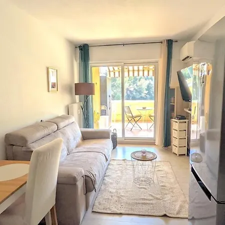 Apartment With Terrace, Swimming Pool And Tennis *